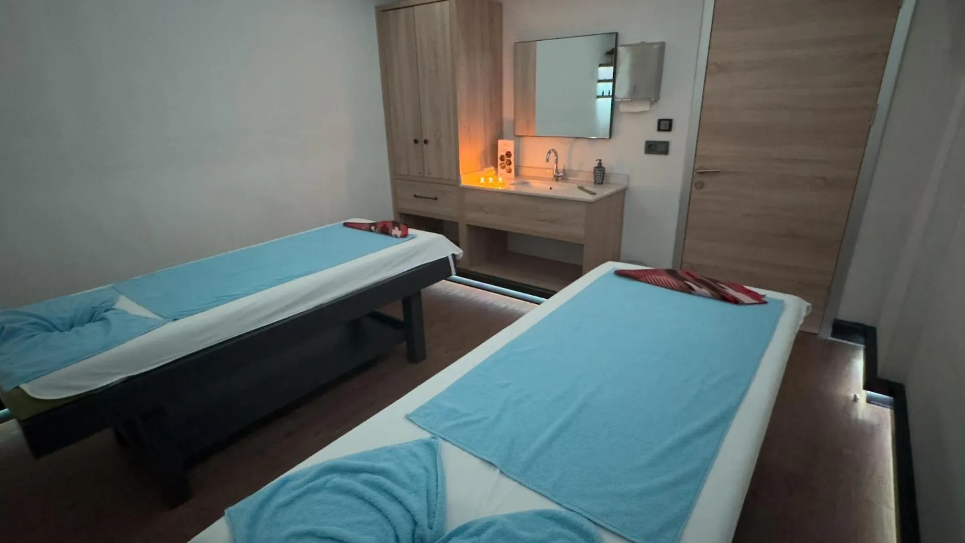 Sera Lake Center Hotel ترابزون