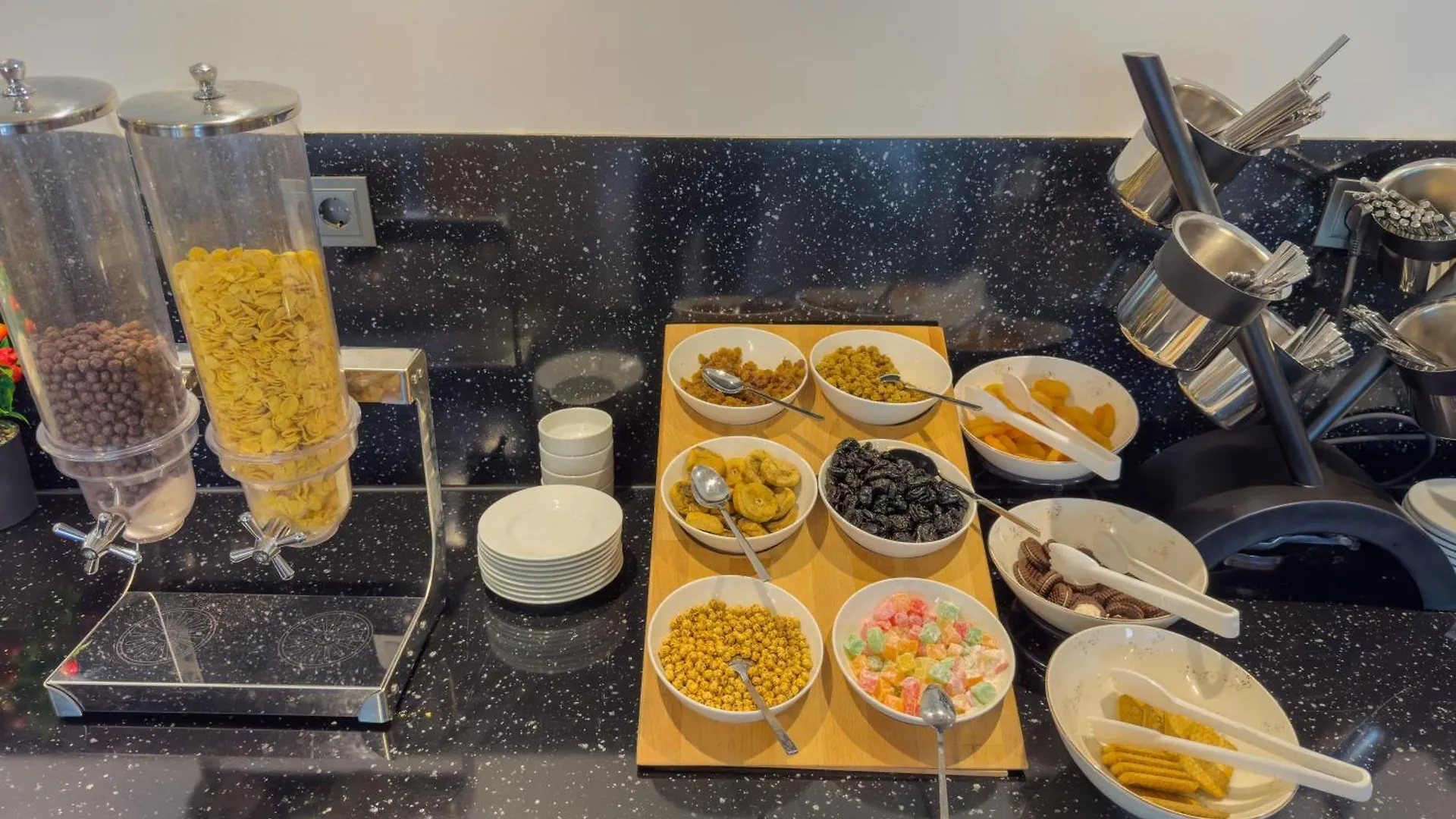 Sera Lake Center Hotel ترابزون تركيا