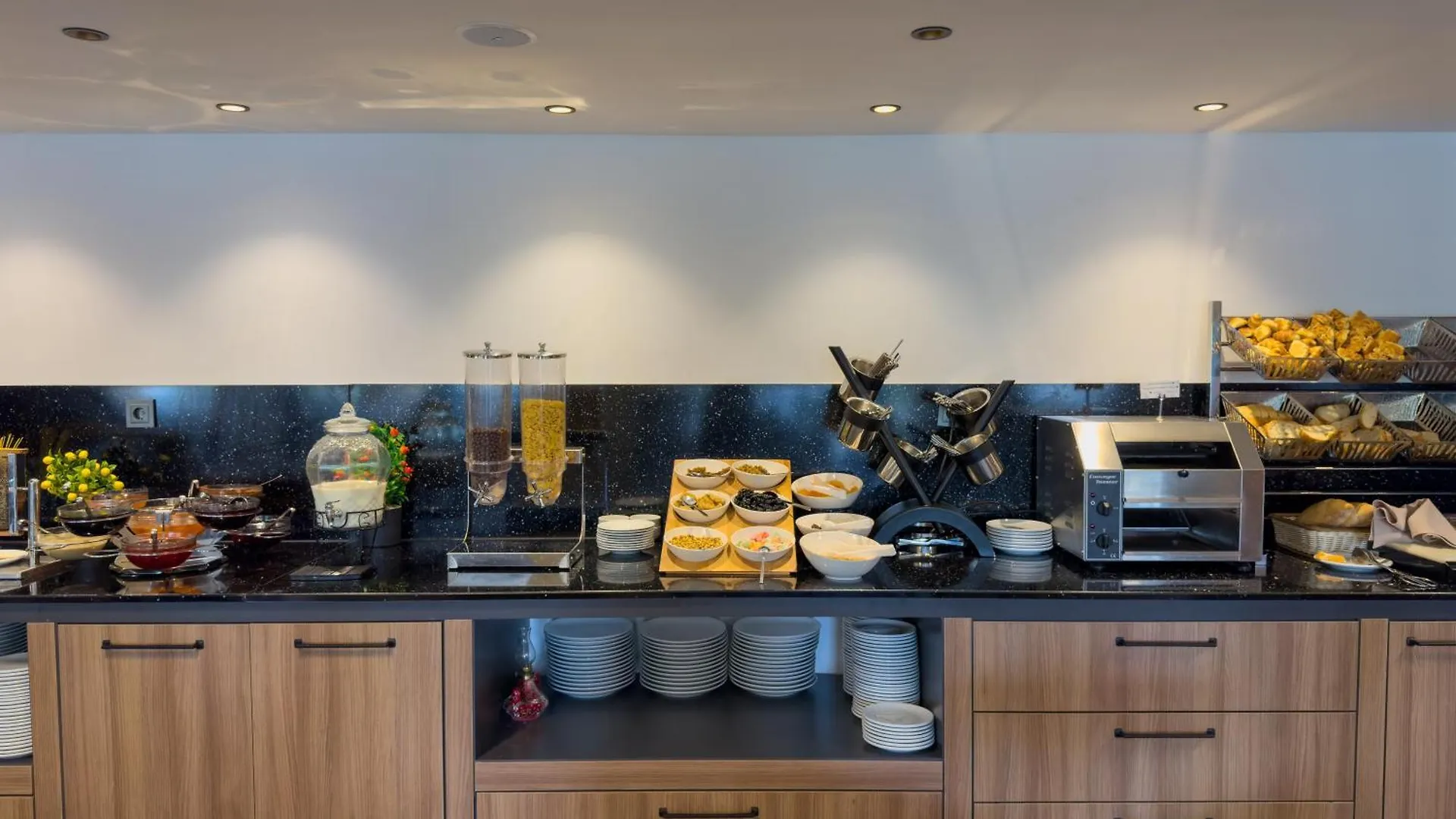 Sera Lake Center Hotel ترابزون