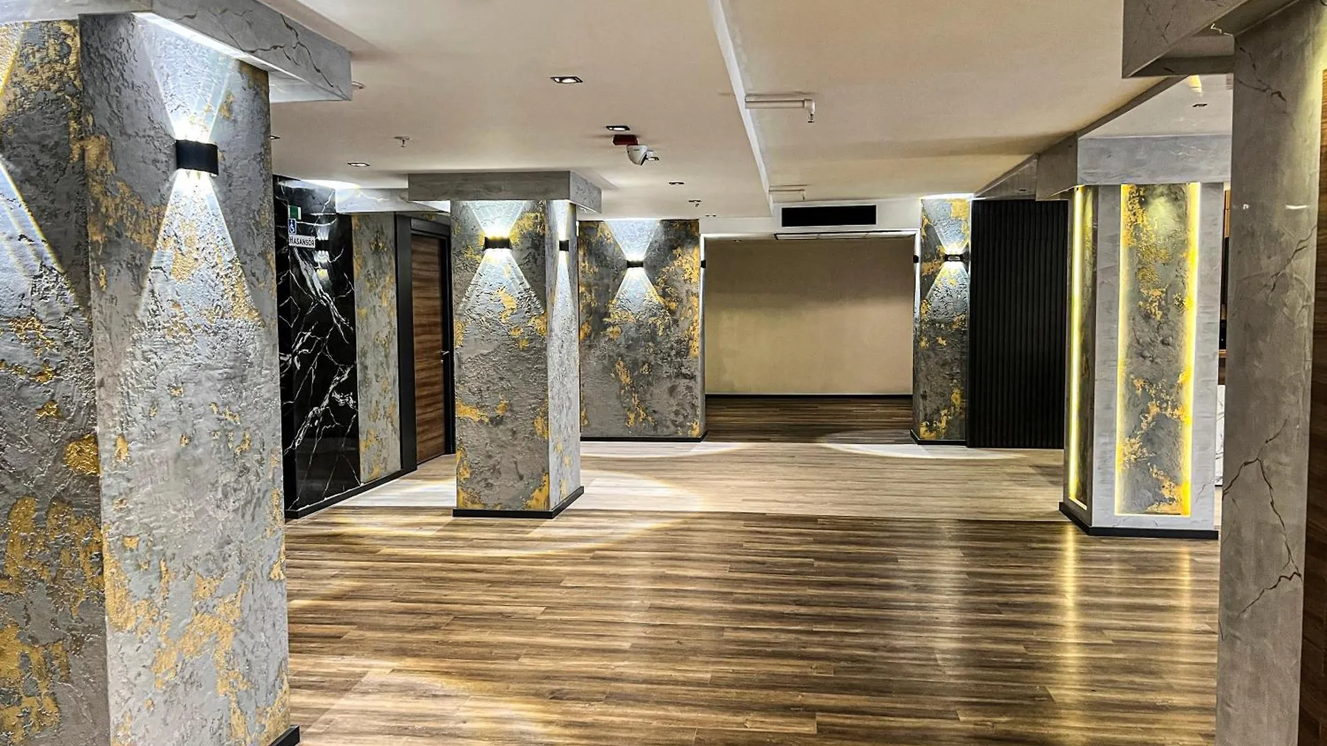 Sera Lake Center Hotel ترابزون 4*,