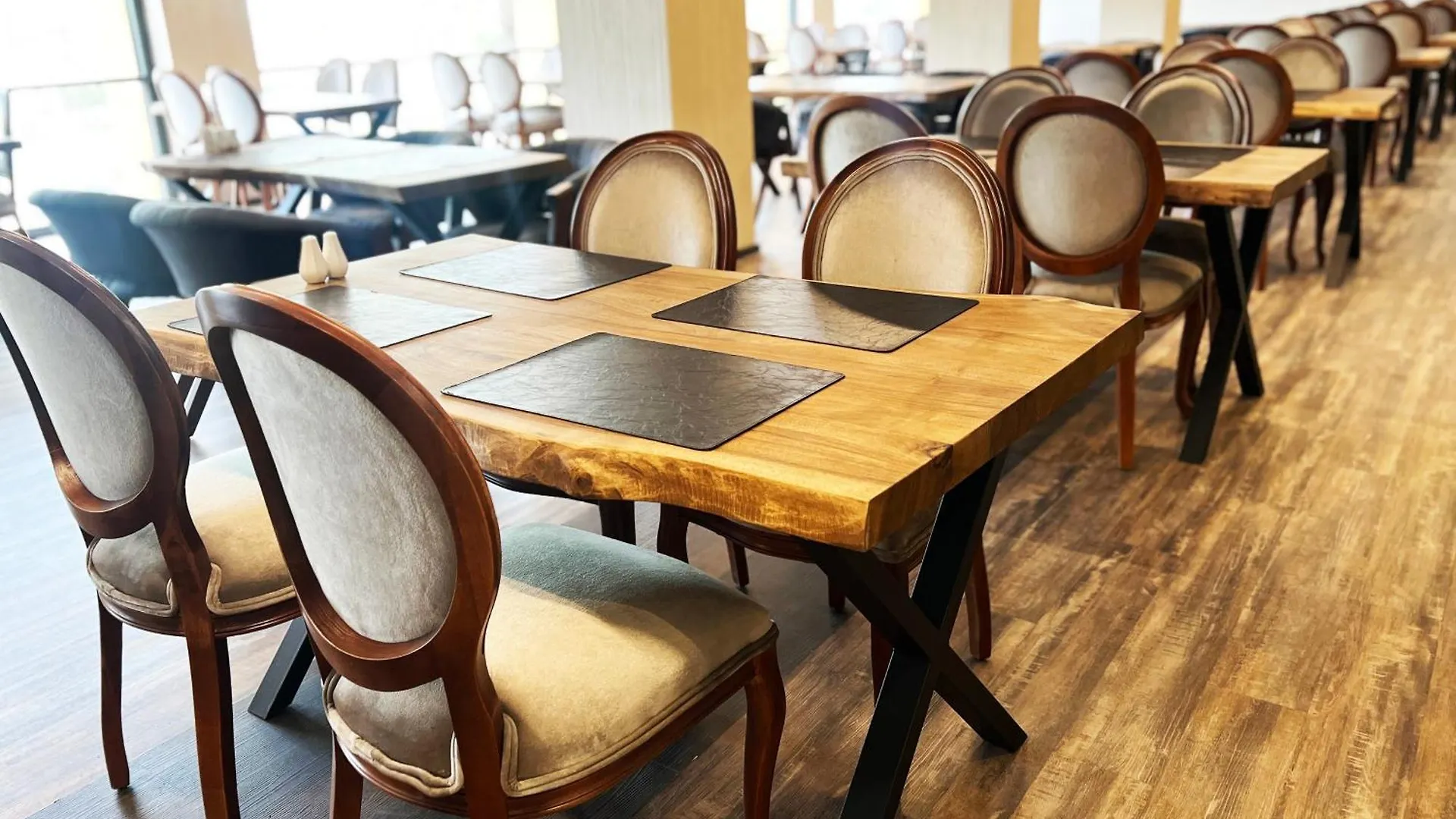 Sera Lake Center Hotel ترابزون